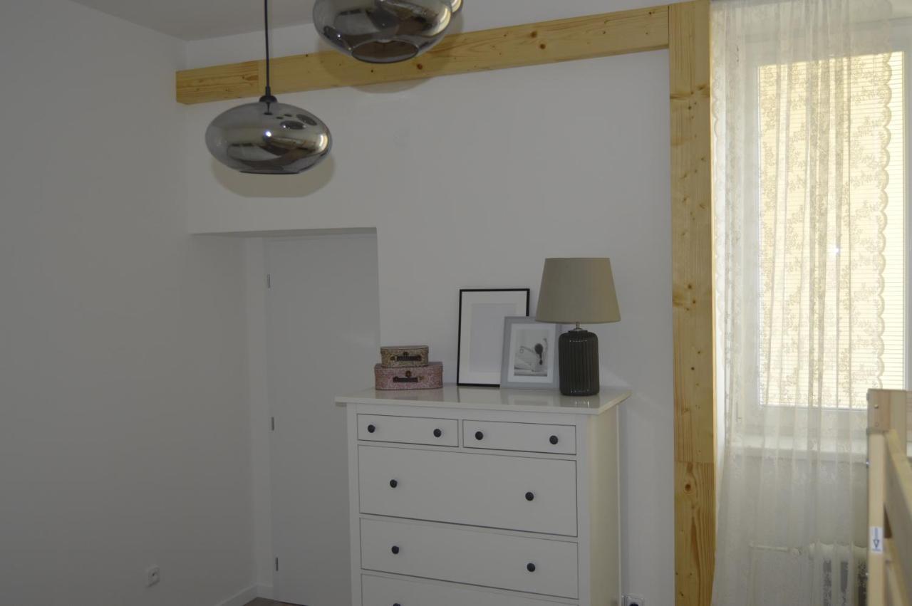 Pod Bilou Vezi Apartment Straznice Exterior photo